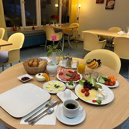 Gaestehaus Regenbogen Bed and Breakfast