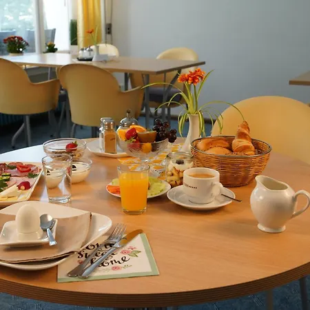 Gaestehaus Regenbogen Couette-café Königsfeld im Schwarzwald