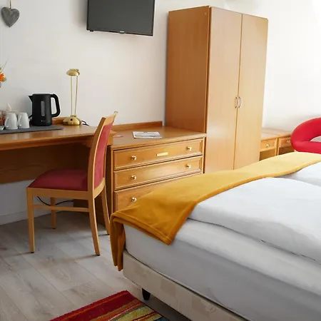 Gaestehaus Regenbogen Отель типа 