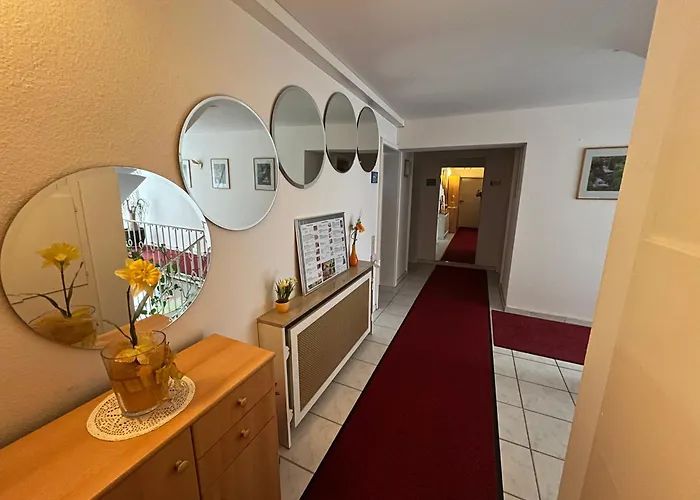 Gaestehaus Regenbogen ベッド・アンド・ブレックファスト 3*